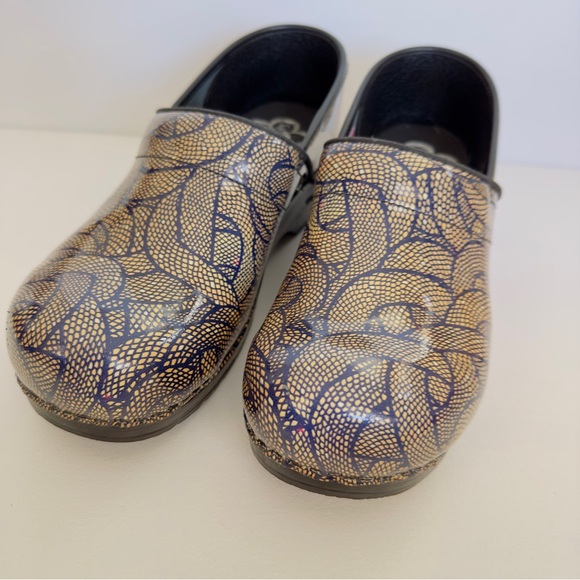 Sanita MEDUSA Danish Pro Clogs Women's 40 Snake Print Size 9 Leather Dansko Blue - Picture 12 of 15